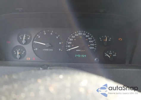 2004 Jeep Grand Cherokee Laredo z USA, uszkodzony, nr VIN 1J4GW48S34C362025